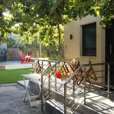 Garden Apartment Potos